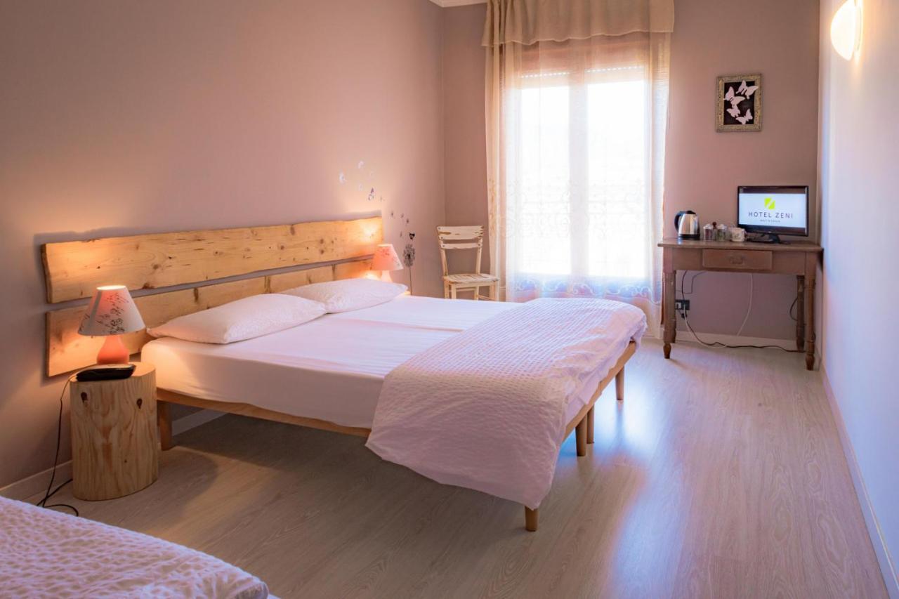 Hotel Zeni เบรนโตนิโก ภายนอก รูปภาพ